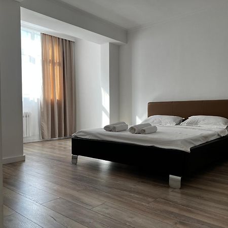 Hyat Apartment Bisjkek Eksteriør bilde