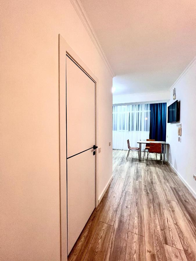 Hyat Apartment Bisjkek Eksteriør bilde