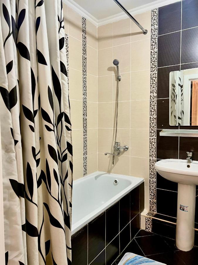 Hyat Apartment Bisjkek Eksteriør bilde
