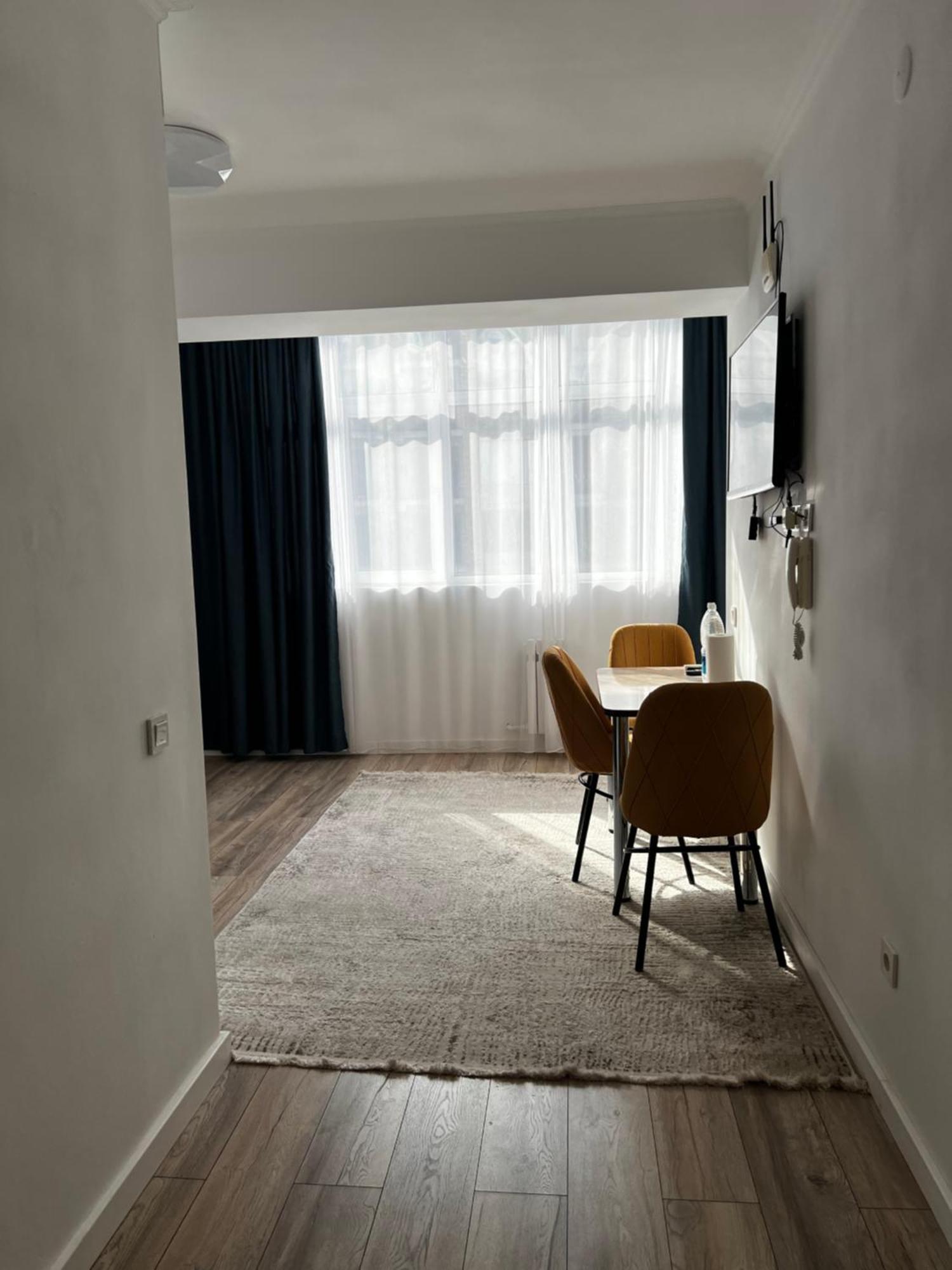 Hyat Apartment Bisjkek Eksteriør bilde